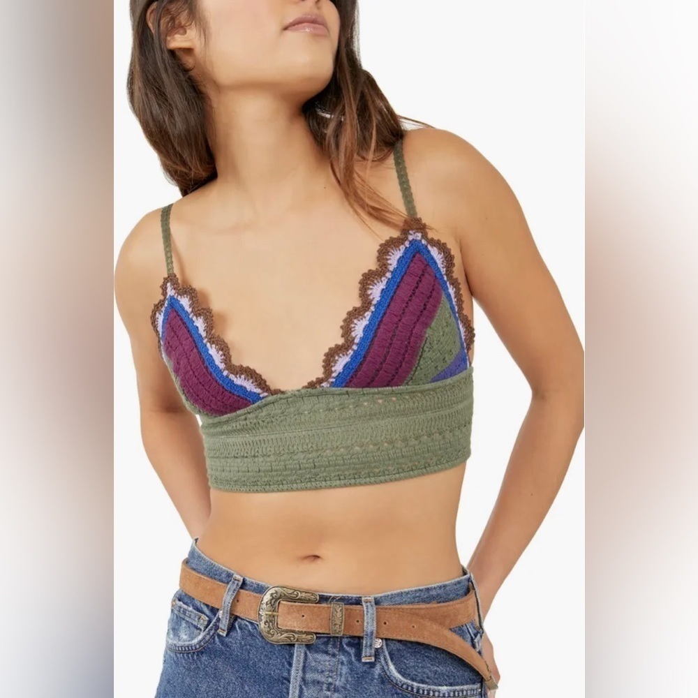 NEW FREE PEOPLE- Bralette crotchet bralette v neck top in Size Small - Picture 4 of 8